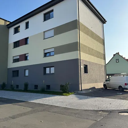 Apartment No 20 - Gemuetliche 2 Whg, Kueche, Balkon, Badewanne, Parkplatz