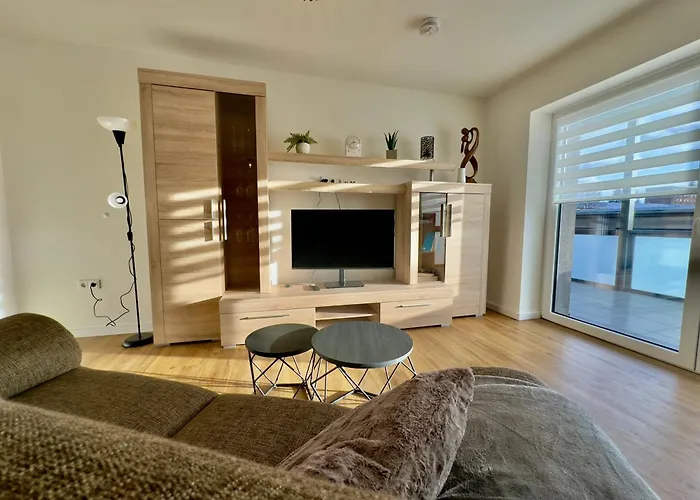 No 20 - Gemuetliche 2 Whg, Kueche, Balkon, Badewanne, Parkplatz Apartment