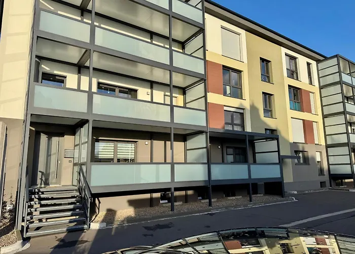 No 20 - Gemuetliche 2 Whg, Kueche, Balkon, Badewanne, Parkplatz Apartment *